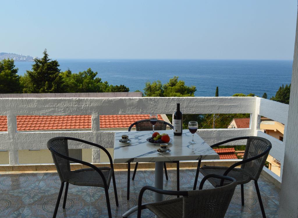 Apartment Sunny Bar Bagian luar foto