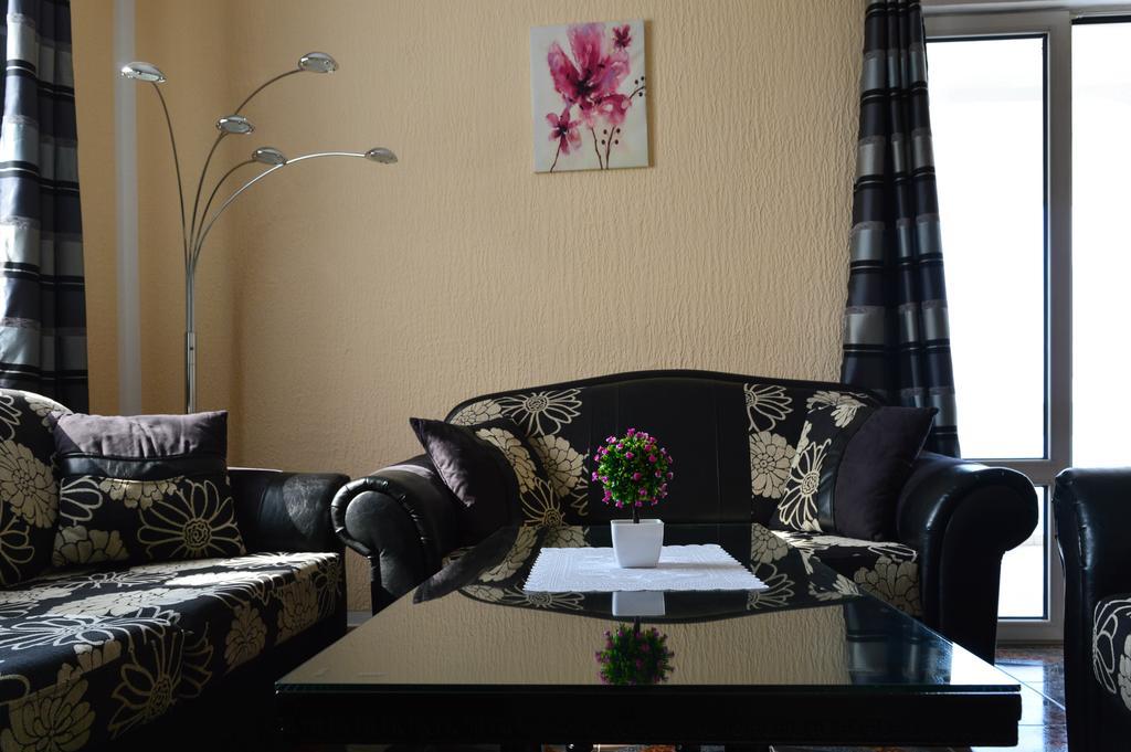 Apartment Sunny Bar Bagian luar foto